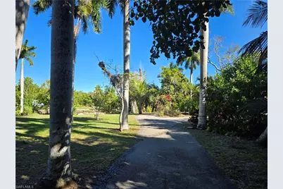 1551 Bembury Dr, Naples, FL 34102 - Photo 6