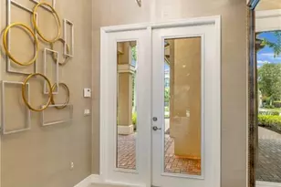 13628 Mandarin Cir, Naples, FL 34109 - Photo 4