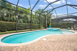 13628 Mandarin Cir, Naples, FL 34109 - Photo 16