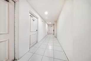 10041 Lake Cove Dr, Fort Myers, FL 33908 - Photo 32