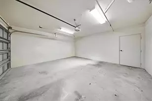 10041 Lake Cove Dr, Fort Myers, FL 33908 - Photo 30