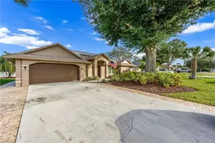 380 Ashbury Way, Naples, FL 34110 - Photo 2