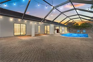 2419 Pinewoods Cir, Naples, FL 34105 - Photo 6