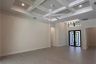 382 39th Ave NE, Naples, FL 34120 - Photo 4