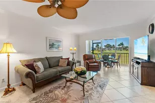 29 High Point Cir E, Naples, FL 34103 - Photo 8