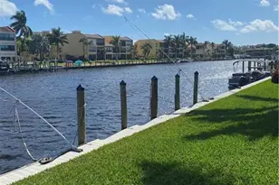 4001 SE 19th Pl, Cape Coral, FL 33904 - Photo 4