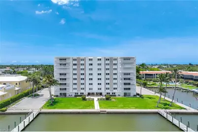 1325 7th St S #2B, Naples, FL 34102 - Photo 6