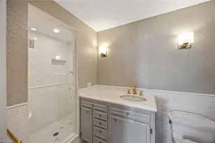 1325 7th St S, Naples, FL 34102 - Photo 20