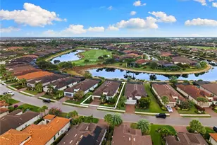 9334 Terresina Dr, Naples, FL 34119 - Photo 42