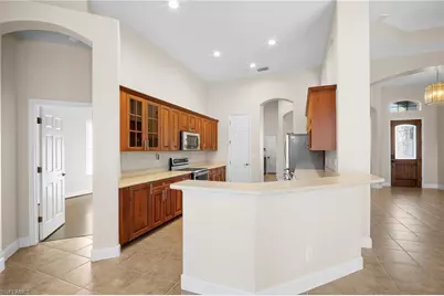 7915 Founders Cir, Naples, FL 34104 - Photo 4