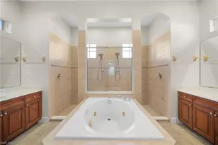 7915 Founders Cir, Naples, FL 34104 - Photo 14