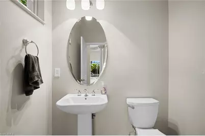 7915 Founders Cir, Naples, FL 34104 - Photo 24