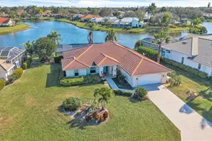 11114 Longshore Way W, Naples, FL 34119 - Photo 2