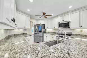 11114 Longshore Way W, Naples, FL 34119 - Photo 26