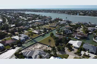 1680 Mullet Ct, Naples, FL 34102 - Photo 1