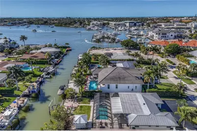 1410 Curlew Ave, Naples, FL 34102 - Photo 1