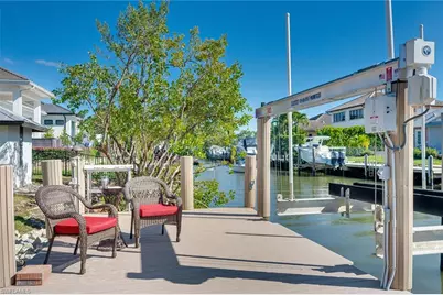 1410 Curlew Ave, Naples, FL 34102 - Photo 2