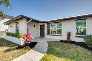 1410 Curlew Ave, Naples, FL 34102 - Photo 42