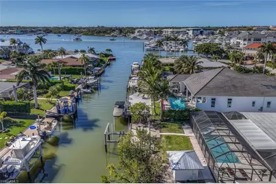 1410 Curlew Ave, Naples, FL 34102 - Photo 44