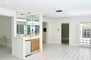 7010 Rue De Marquis, Naples, FL 34108 - Photo 8
