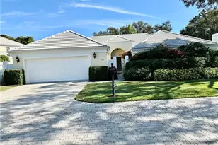 7010 Rue De Marquis, Naples, FL 34108 - Photo 2