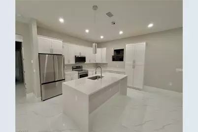 3904 12th St SW, Lehigh Acres, FL 33976 - Photo 6
