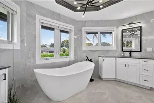 2341 Mayfield Ct, Naples, FL 34105 - Photo 18