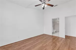 7655 Meadow Lakes Dr, Naples, FL 34104 - Photo 18