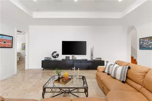 4778 Europa Dr, Naples, FL 34105 - Photo 4