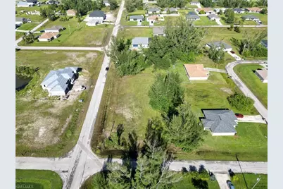 2507 NW 11th Ter, Cape Coral, FL 33993 - Photo 4