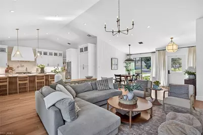 1815 Princess Ct, Naples, FL 34110 - Photo 6