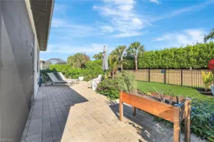 2240 Yellowfin Cir, Naples, FL 34114 - Photo 22