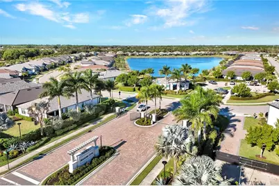 2240 Yellowfin Cir, Naples, FL 34114 - Photo 32
