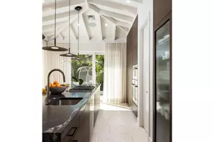 14 Sabre Ln, Naples, FL 34102 - Photo 4