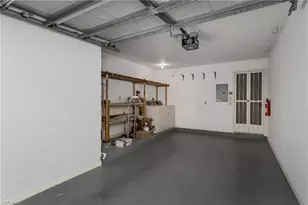 171 Bristol Ln, Naples, FL 34112 - Photo 4