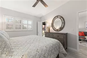 2034 Pine Isle Ln, Naples, FL 34112 - Photo 12