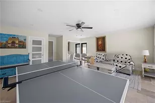 1890 Oakes Blvd, Naples, FL 34119 - Photo 20