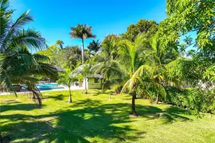 1890 Oakes Blvd, Naples, FL 34119 - Photo 36