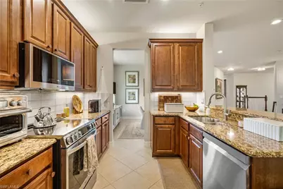 6510 Monterey Pt #204, Naples, FL 34105 - Photo 16