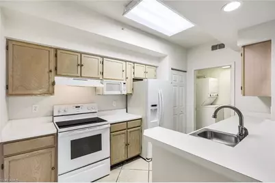 4620 Saint Croix Ln #911, Naples, FL 34109 - Photo 8