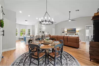 1070 21st St SW, Naples, FL 34117 - Photo 18