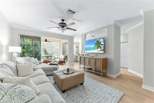 817 Carrick Bend Cir, Naples, FL 34110 - Photo 6