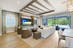 91 14th St S, Naples, FL 34102 - Photo 10