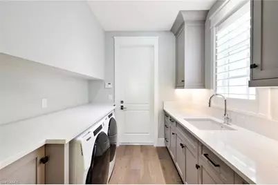 91 14th St S, Naples, FL 34102 - Photo 24