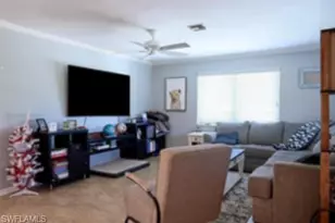 1369 Chesapeake Ave, Naples, FL 34102 - Photo 6