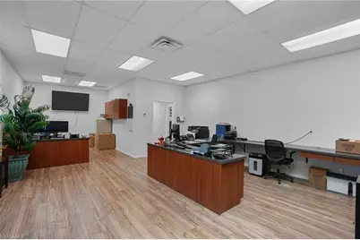 28065 Cleveland Ave, Punta Gorda, FL 33982 - Photo 20
