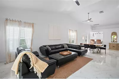 3141 Carriage Cir, Naples, FL 34105 - Photo 12