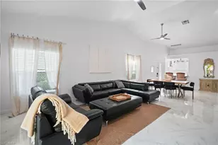 3141 Carriage Cir, Naples, FL 34105 - Photo 12