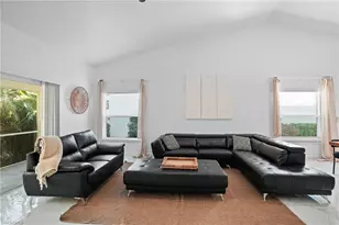 3141 Carriage Cir, Naples, FL 34105 - Photo 6