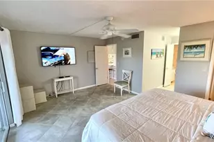 269 Palm Dr, Naples, FL 34112 - Photo 14